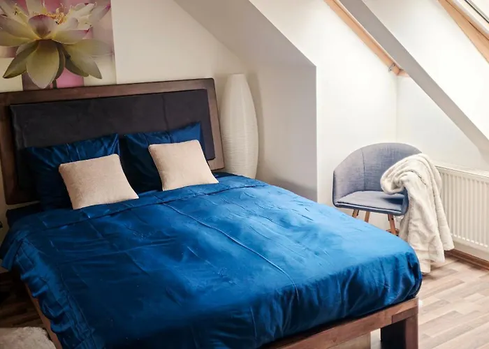 Cozy Little Penthouse Free Parking, Self Check In Tallinn